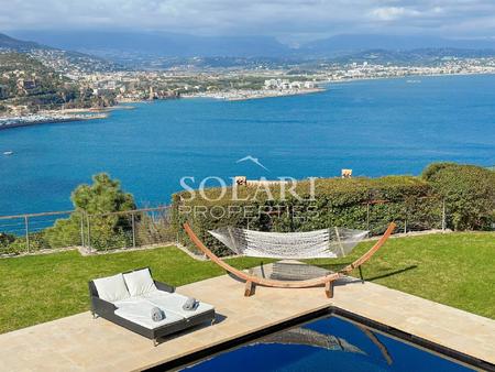 à pied des plages : villa avec piscine et vue panoramique à theoule - baie de cannes