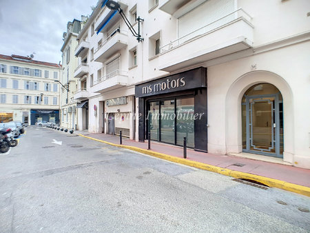 local commercial - situation centrale  proche rue d'antibes
