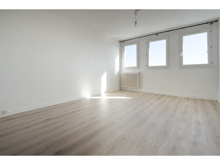 a louer - muret - appartement t5 85 m² au 4eme et dernier étage - g984-2