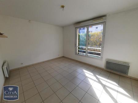 location appartement corbeil-essonnes (91100) 1 pièce 25.4m²  546€