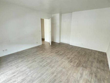 appartement saint-denis 60.5 m² t-3 à vendre  285 000 €