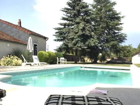 en exclusivite ! belle propriété  avec piscine  sur 1363m² de terrain 247 000 €