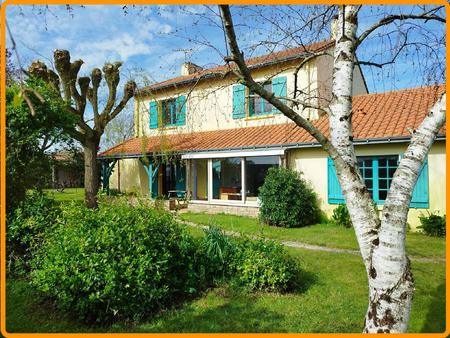 vente maison à saint-julien-de-concelles (44450) : à vendre / 176m² saint-julien-de-concel