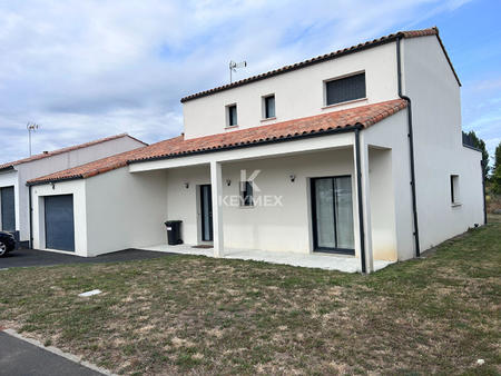 vente maison à aubigny (85430) : à vendre / 159m² aubigny