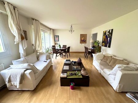 appartement ifs 79.68 m² t-3 à vendre  190 490 €