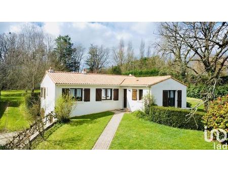 vente maison à bellevigny (85170) : à vendre / 117m² bellevigny