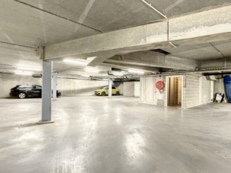 overdekte parkeerplaats te koop in gent