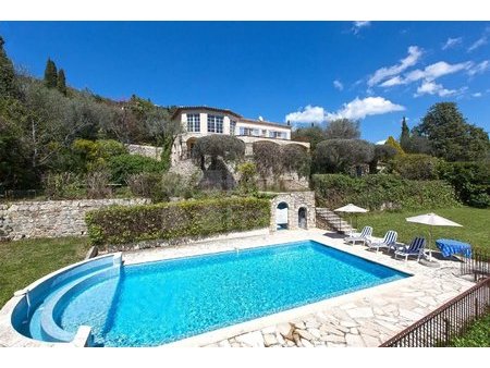 spéracèdes : très belle villa provençale avec vues panoramiques