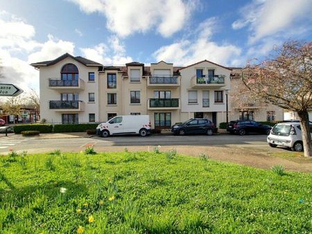appartement montigny-le-bretonneux 43490 m² t-2 à vendre  241 500 €