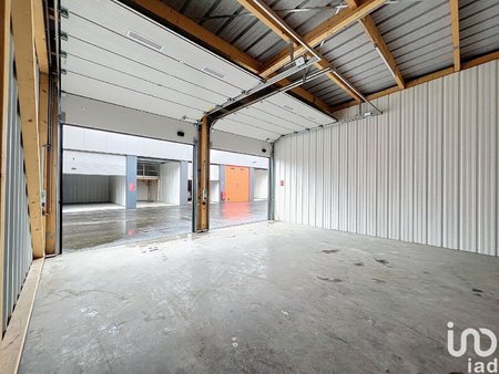 location hangar 56 m²