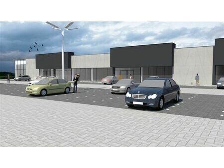 te huur: retailpand van 2100m² (3x 700m²) te pelt!