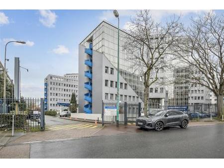local professionnel - 1 025m² - colombes