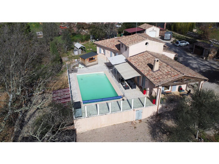 charmante et spacieuse villa de 177 m² avec jardin complanté  piscine  garage et studio