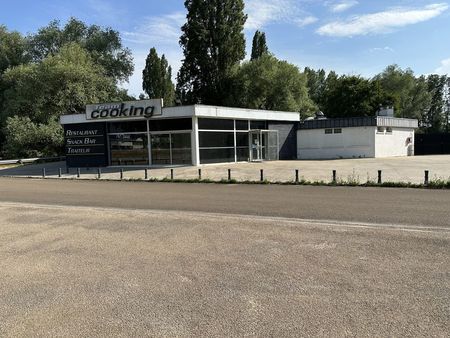 local commercial 370 m² joigny