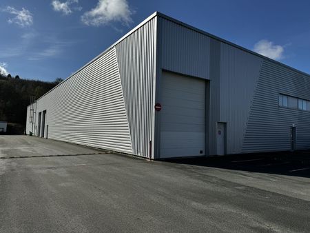 entrepôt 1700 m² fesches-le-châtel