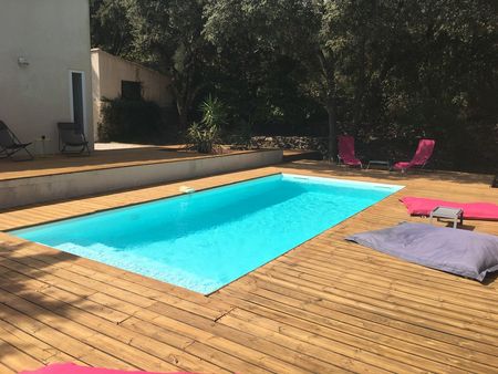 villa contemporaine/piscine sans vis à vis au calme