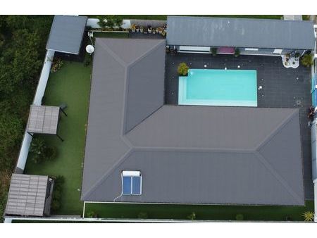 maison 6 pièces 300 m²