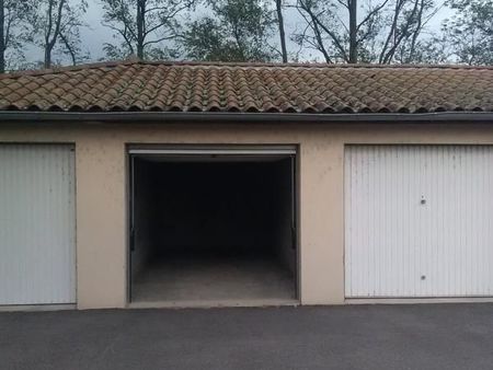 garage/box 18 m² andancette