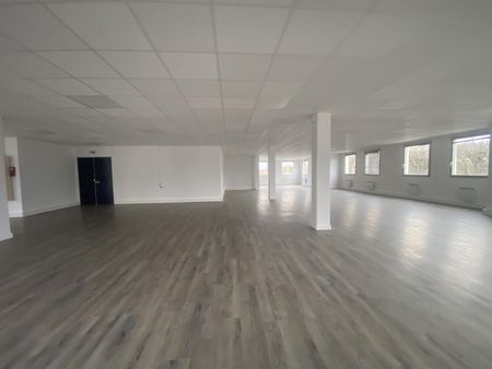 bureaux 1 334 m²