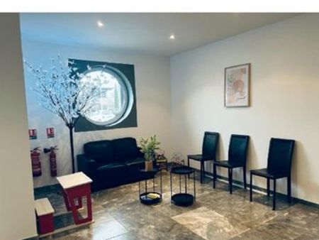 cabinet esthétique   salon de massage  activité thérapeutique  bureau