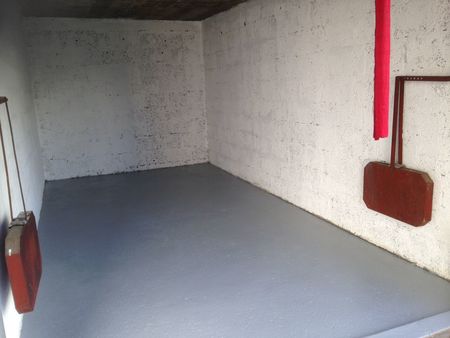 location garage/box fermé 15 m² - secteur les iles - seyssinet