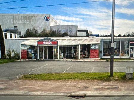 local commercial 500m2 royan2