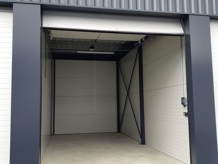 loue grand box garage 29 m² aiffres