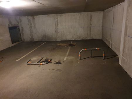 place de stationnement en sous-sol