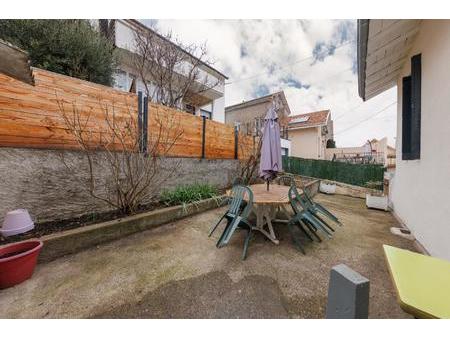 immeuble   208m² timm103882