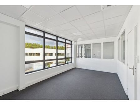 bureau de 200 m2 refait à neuf à villeneuve-la-garenne (92230)