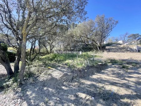 chateauneuf de gadagne terrain constructible de 320 m2