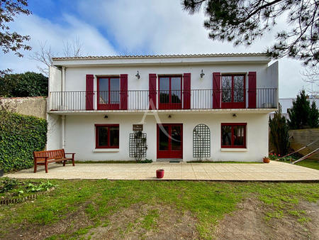vente maison à saint-jean-de-monts (85160) : à vendre / 132m² saint-jean-de-monts
