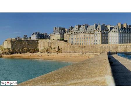 local commercial saint malo intra-muros