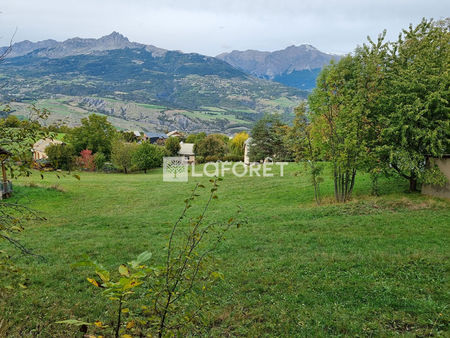 terrain   1320m² 2584