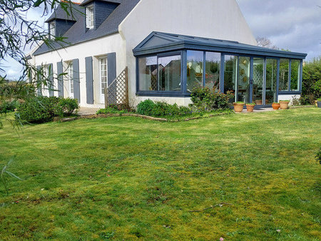 crozon  charmante maison néo-bretonne avec jardin et garage  proche du centre-ville
