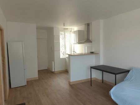 location appartement  m² t-3 à mamers  490 €