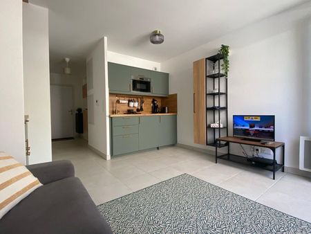 studio moderne avec garage & balcon villeneuve centre
