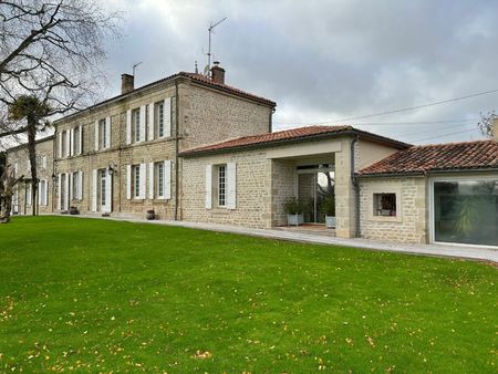 maison saint-martial m² t-7 à vendre  472 500 €