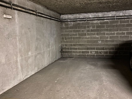 emplacement de stationnement en sous-sol