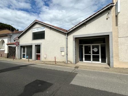 location local commercial 322m2 aire-sur-l'adour 40800 - 1420 € - surface privée