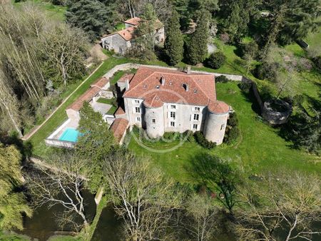 prestigieux château de 860 m2 en vente - poitiers  nouvelle-aquitaine