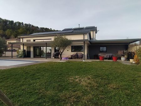 villa d'architecte contemporaine sur mours st eusebe
