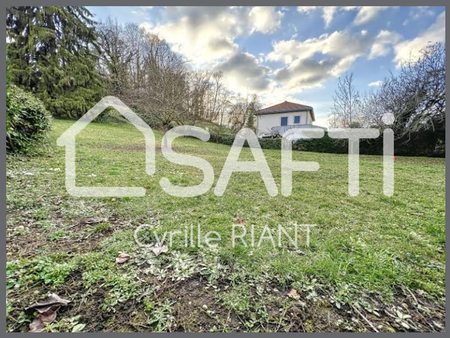 vente terrain 1409 m²