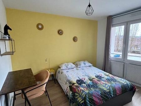 location appartement  m² t-5 à saint-dié-des-vosges  400 €