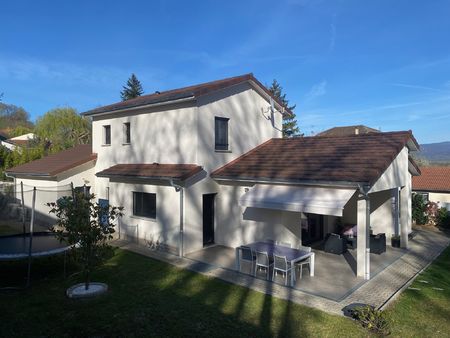villa de standing de 2017 en excellent état à priay
