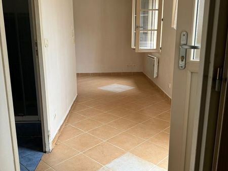 appartement f1 clairefontaine en yvelines