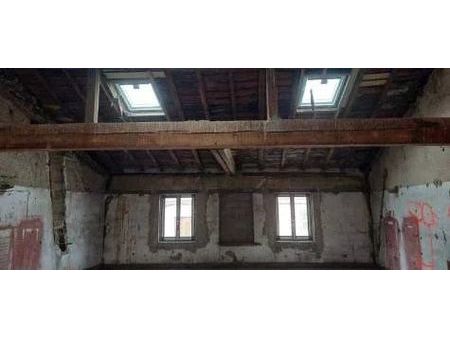 loft/atelier/surface 4 pièces 135 m²
