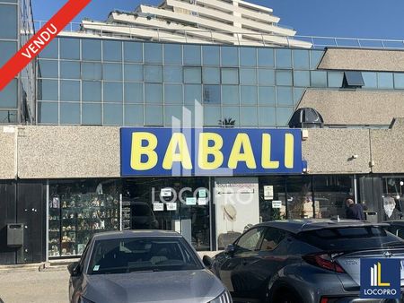 local commercial 570 m²