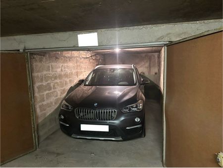 parking/box 1er sous-sol neuilly