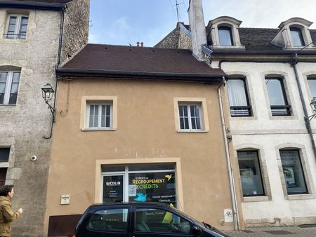 local commercial 42 m² dole